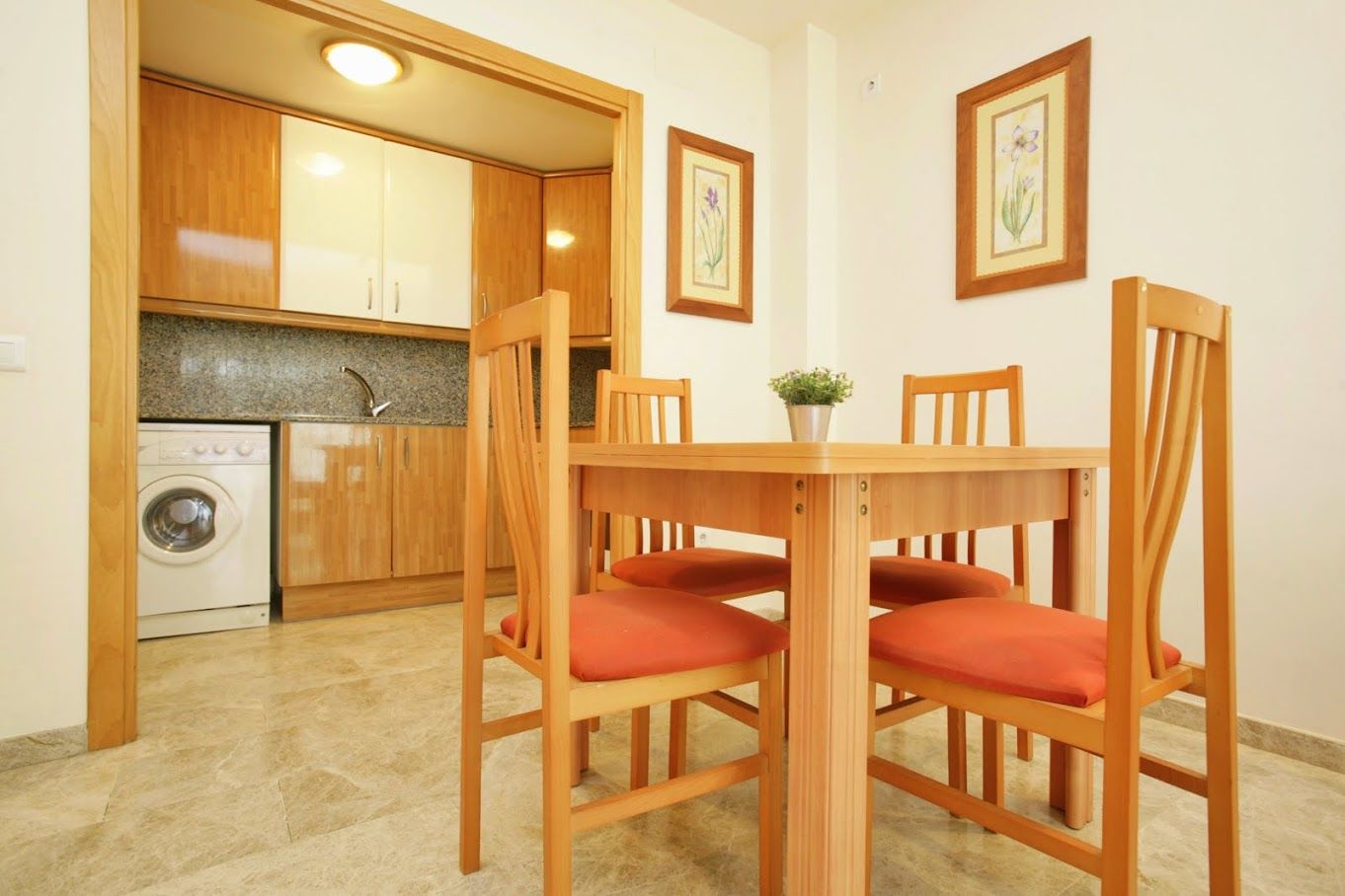 Apartamentos Ventura Village Park Салоу Екстер'єр фото